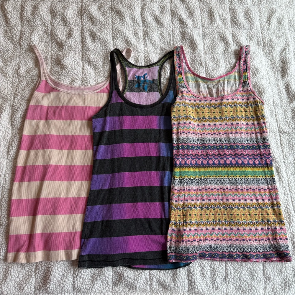 Colorful tank bundle